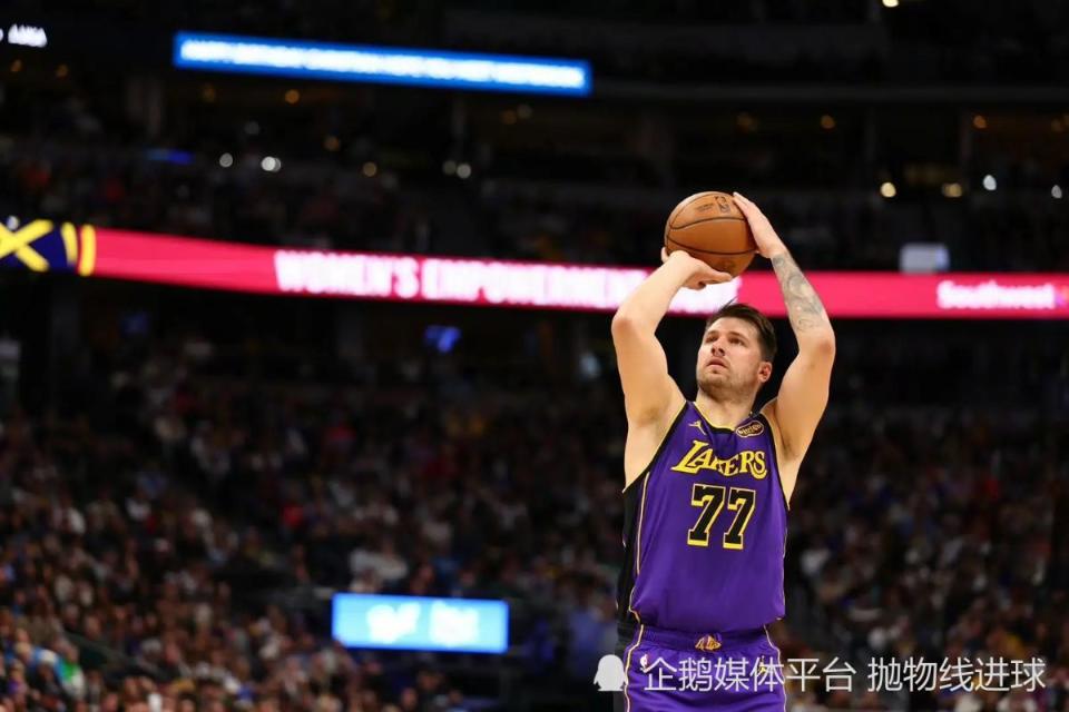 巴特勒砍下, 球队能够有, 然贡献了 巴特勒砍下, 球队能够有, 然贡献了