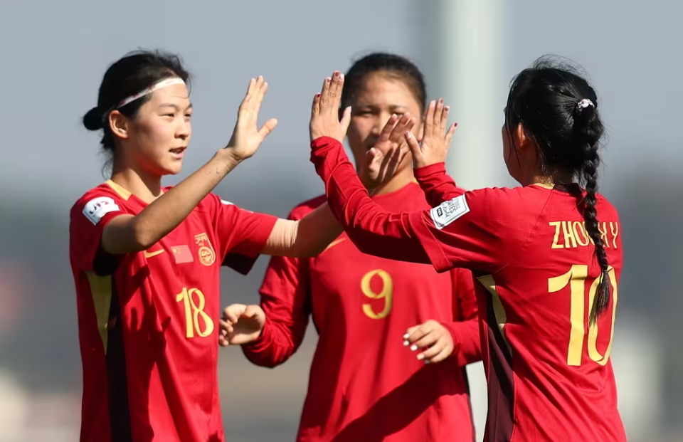 中国女足的 中国女足的